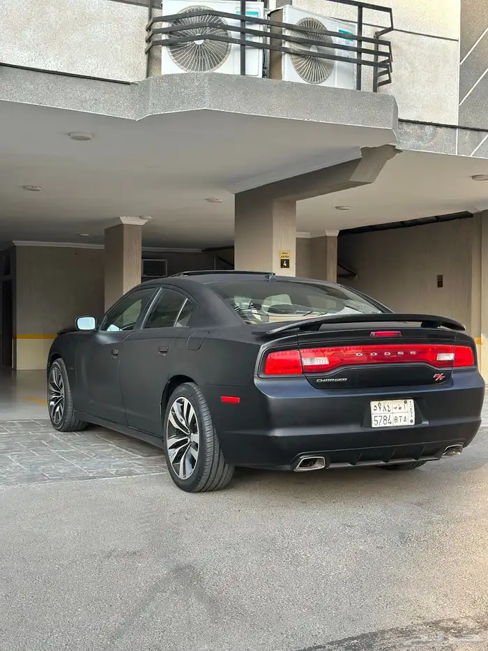 للبيع دوج تشارجر 2014 _V8 5