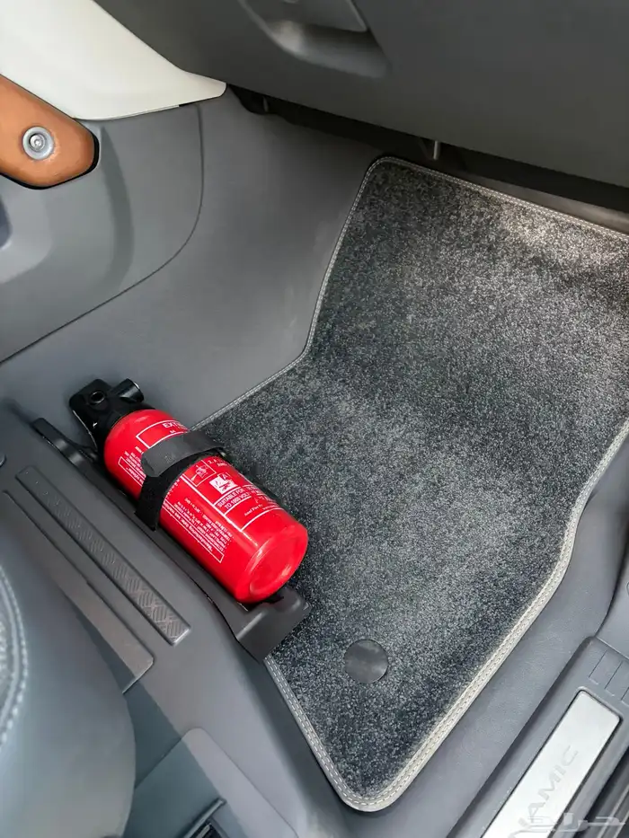 ديفندر اكس داينمك 6 سلندر 2023 (مخزن ماشي 22 الف) تحت الضمان 57