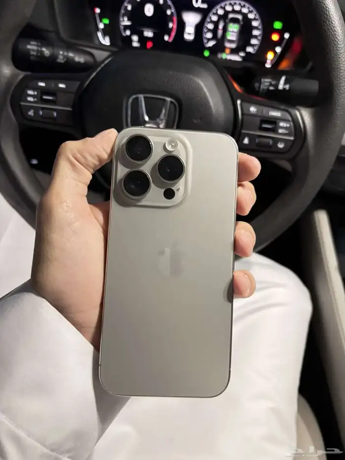 ايفون 15 نضيف ماجاه شي ابد ولا قد انفك البطاريه 89 جيجا 128 0