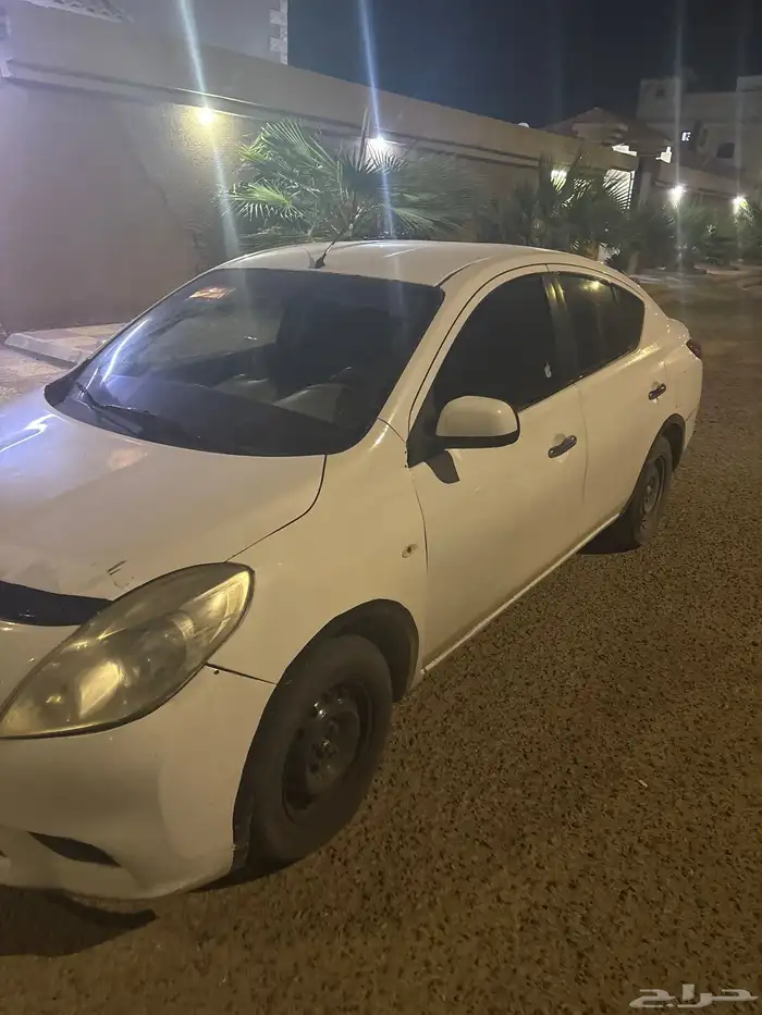 صني 2013نص فل سليمه لاتشكي من شي بس مافي مكيف بس 4