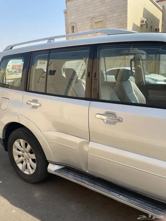 باجيرو 2009 ميتسوبيشي للبيع 2