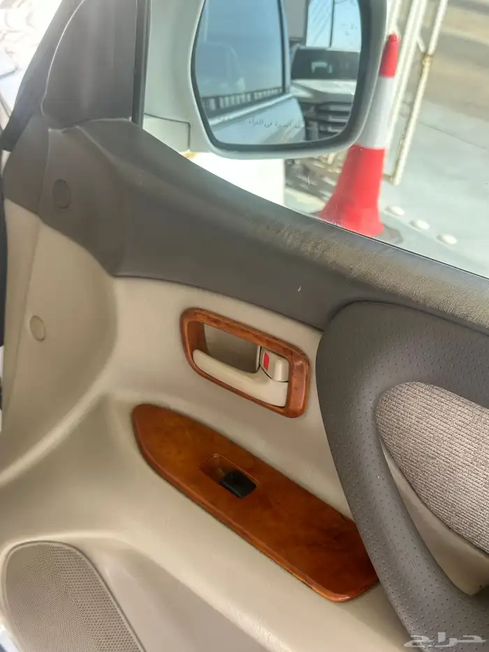 تويوتا لاندكروزر 2003 اتوماتيك 5