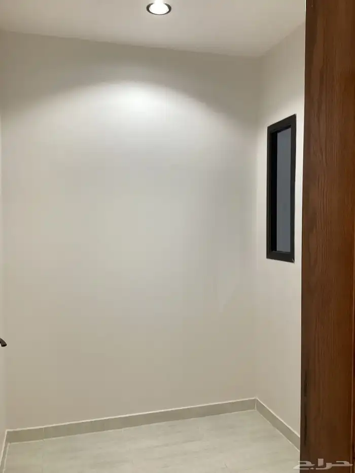 للبيع روف فاخر بتصميم راقي حي هيف أحد رفيدة 8