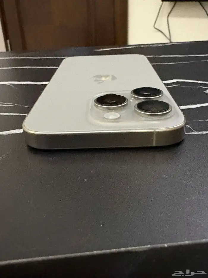 ايفون 16 برو تيتانيوم 3