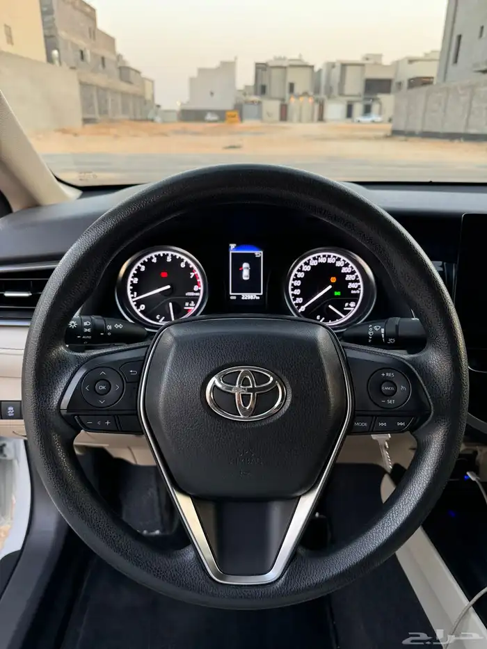 تويوتا كامري 2022 LE 12