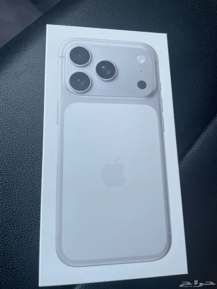 ايفون 17 برو فضي 0