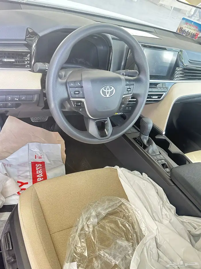 تويوتا كامري 2025 E تيتانيوم هايبرد 2