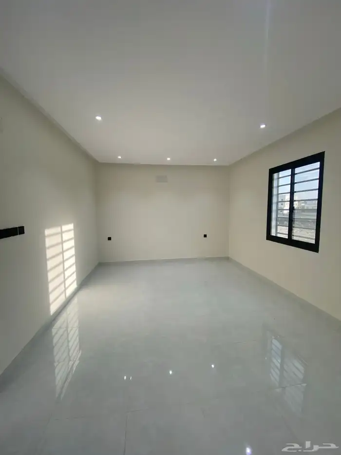 للبيع روف علوي مع ملحق تشطيب فاخر من 670 الف 16