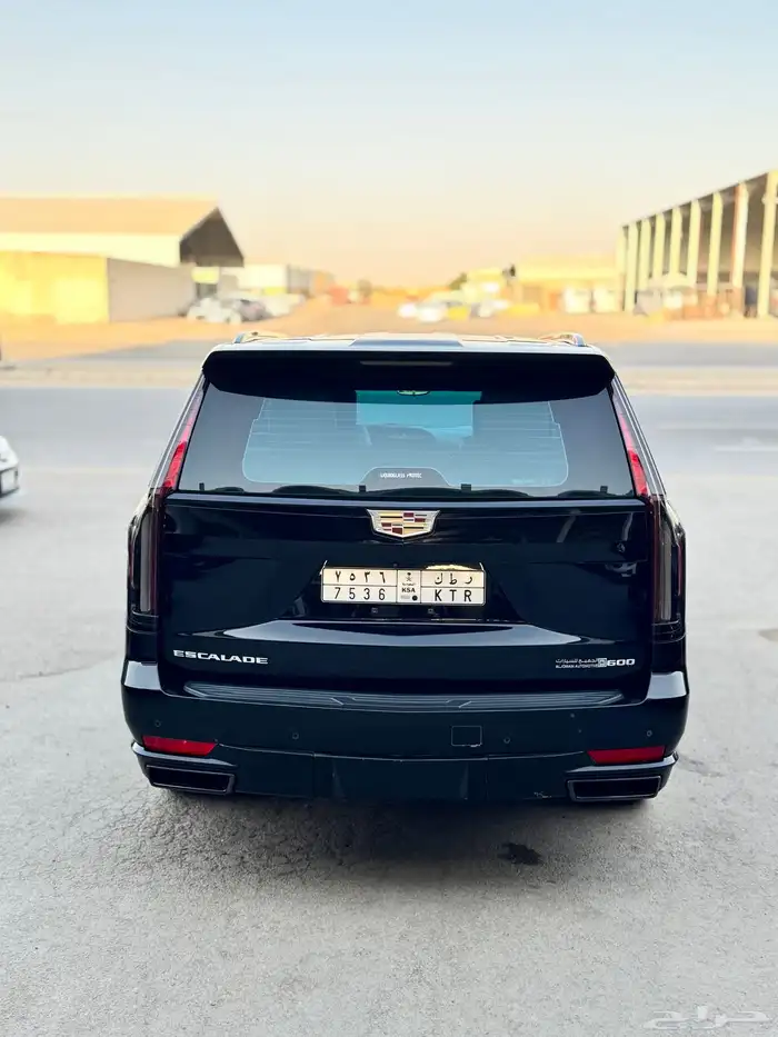 للبيع كاديلاك اسكاليد 2023 - فل كامل بحالة الوكاله 5