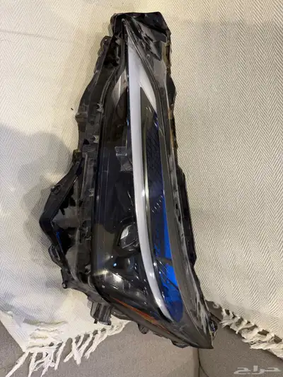 للبيع شمعة BMW730 2022 وشمعة لكزز NX350 2025 index