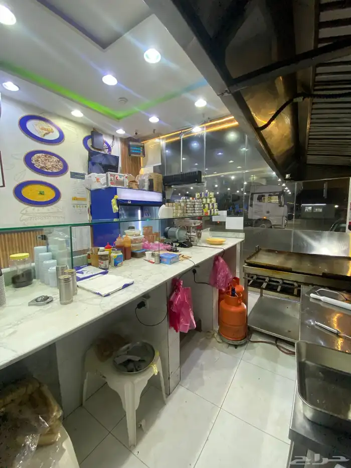 كفتريا للتقبيل موقع مميز وجاهزه للعمل ( البيع سمح وعاجل ) 6