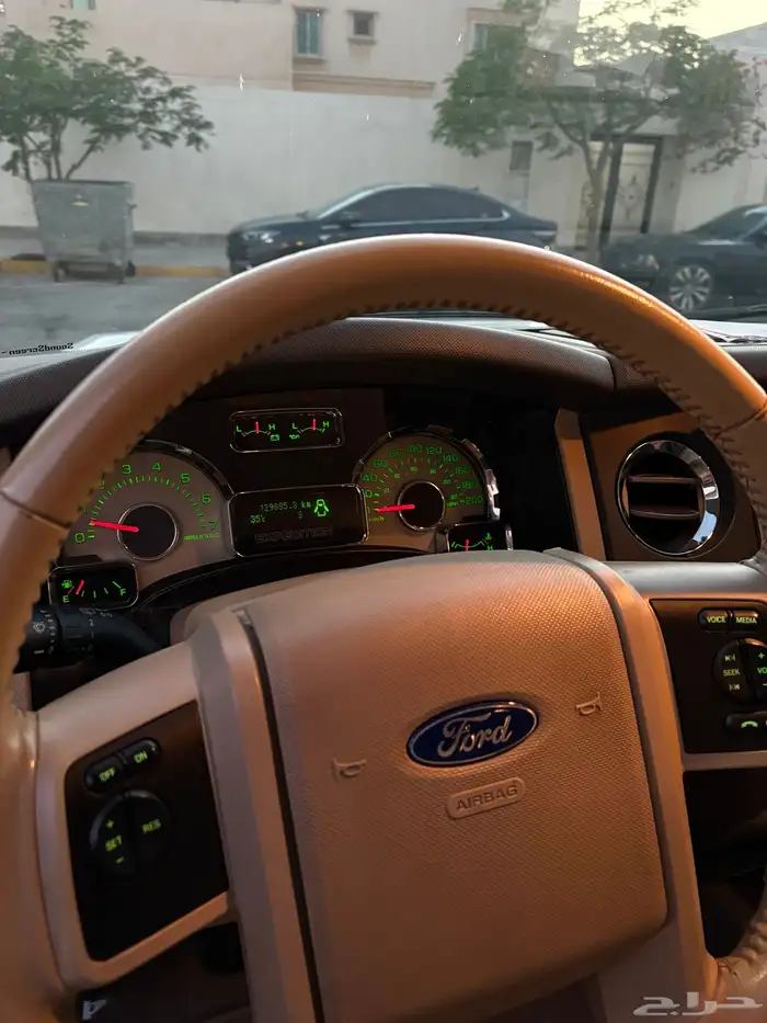 للبيع فورد اكسبدشن موديل 2012 دبل 1