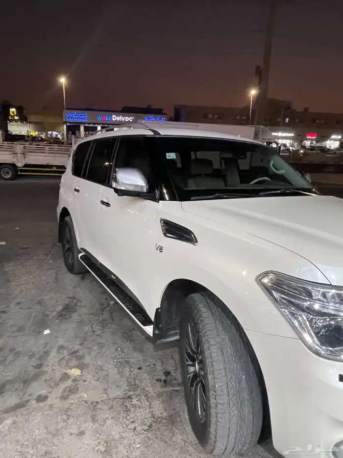 نيسان باترول موديل 2016 بلاتينيوم 8 سلندر حجم مكينة حجم 320 3