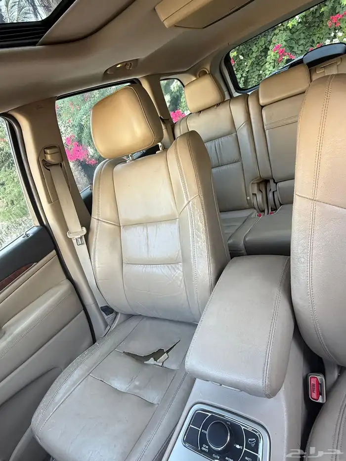 جيب غراند شيريوكي 2012 0