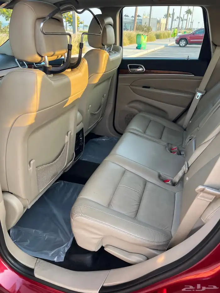 جيب جراند شيروكي ليميتد 2012 ( فابريكا ) ممشي 136 500 كم 15