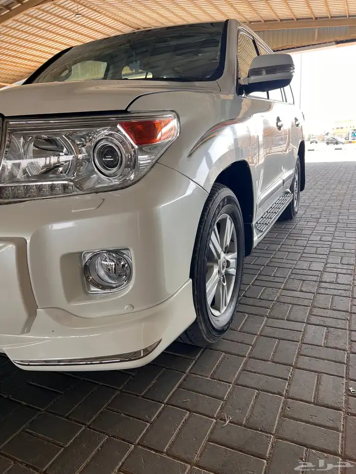 جيب لاندكروزر GXR 2013 3