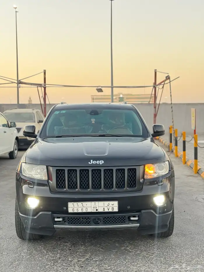 جيب شروكي 2013 فل الفل RT 19