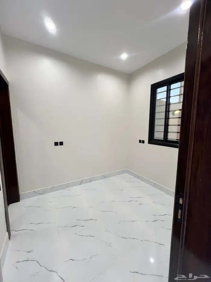 فيلا روف للبيع في ابها المحاله حي الزهور 26