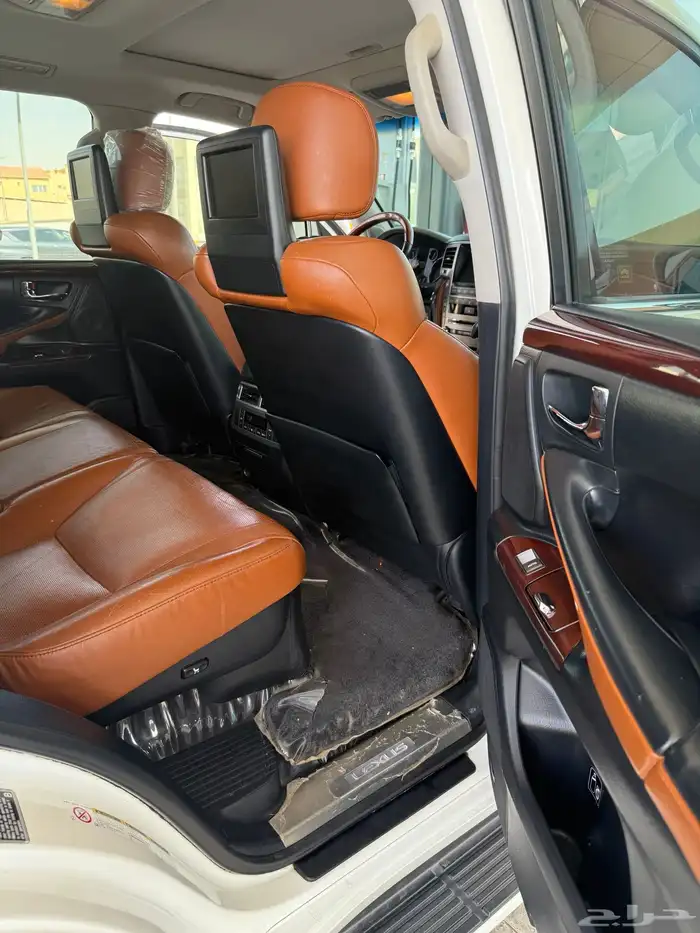 لكزس 2012 فل كامل سعودي 31