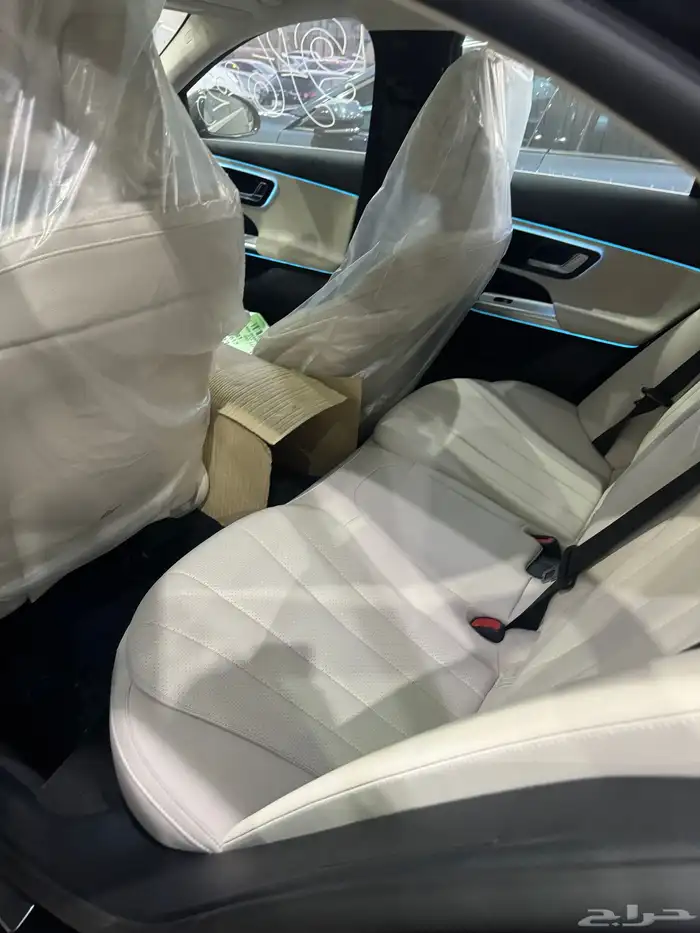 مورسيدس E200 2025 اصفار جديد 18