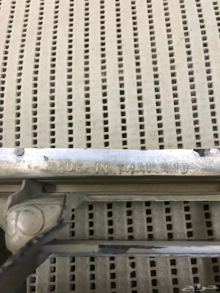 شبك أمامي ددسن 80-83 مستخدم 5