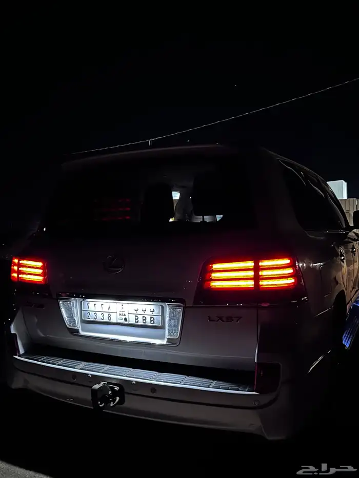 جيب لكزس 2011 فل كامل 8