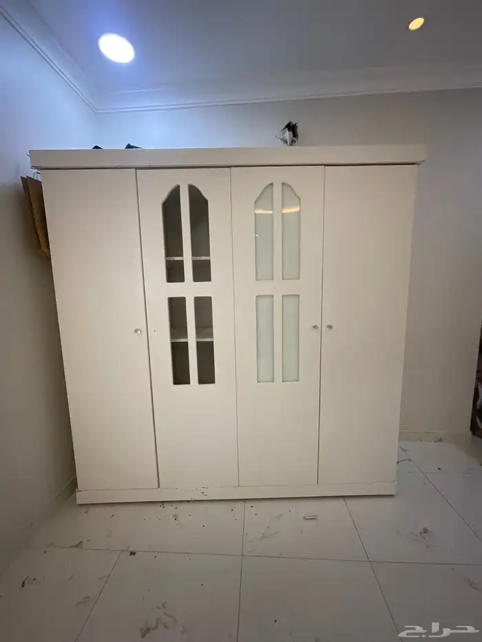 دولاب وطاوله رخام مستعمله 0