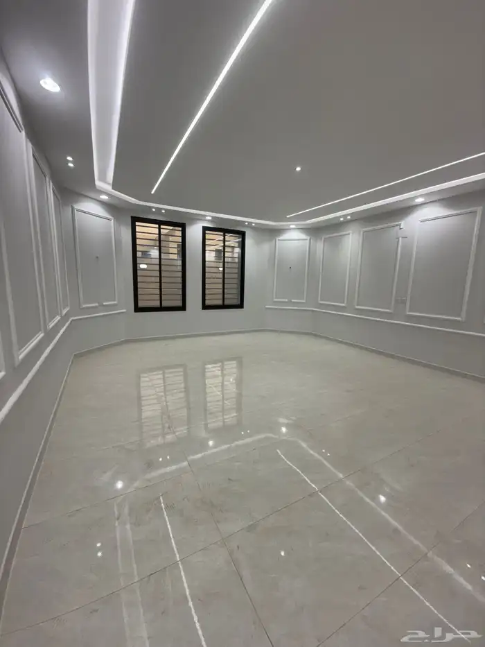 للبيع فيلا أرض كامله دورين علي شارعين زاويه أحد رفيده 11