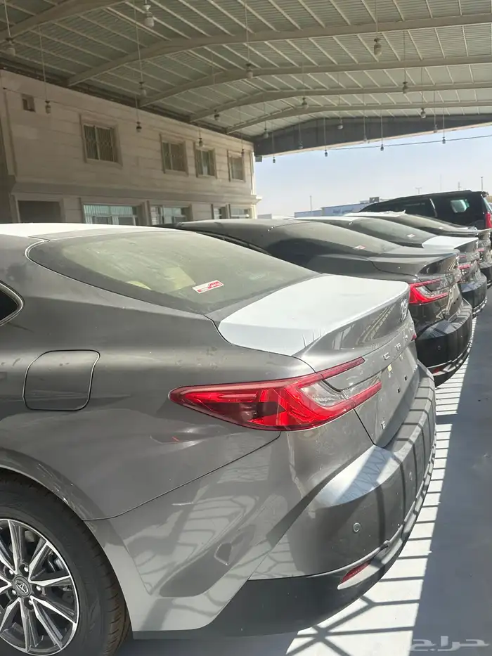 تويوتا كامري 2025 E تيتانيوم هايبرد 1