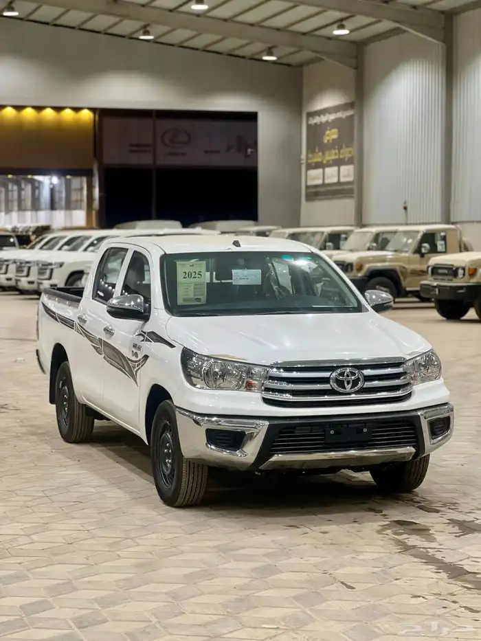 تويوتا هايلكس GL غمارتين 2025 2