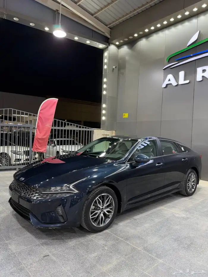 كيا K5 مطور 2021 كحلي لدى معرض(عبيد الرشيدي) 9