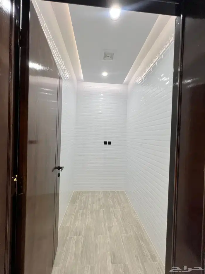 فيلا روف للبيع في ابها المحاله حي الزهور 14