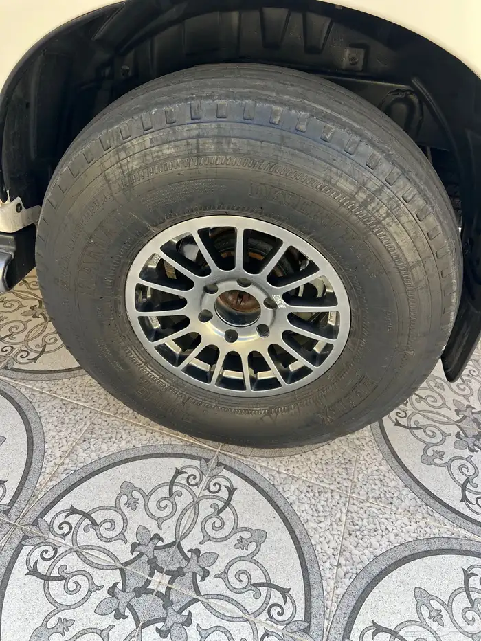 جنوط برايد 6 مسامير وكفرات بالون مقاس 16 3