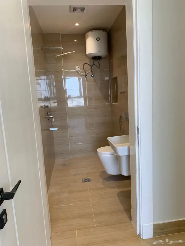 شقه فاخرة للايجار في الحمراء 13