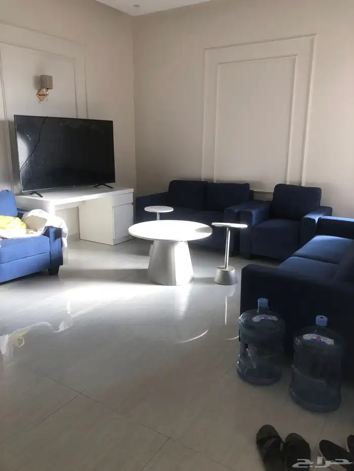 طقم كنب وطاولا ومكتب وكرسي 0