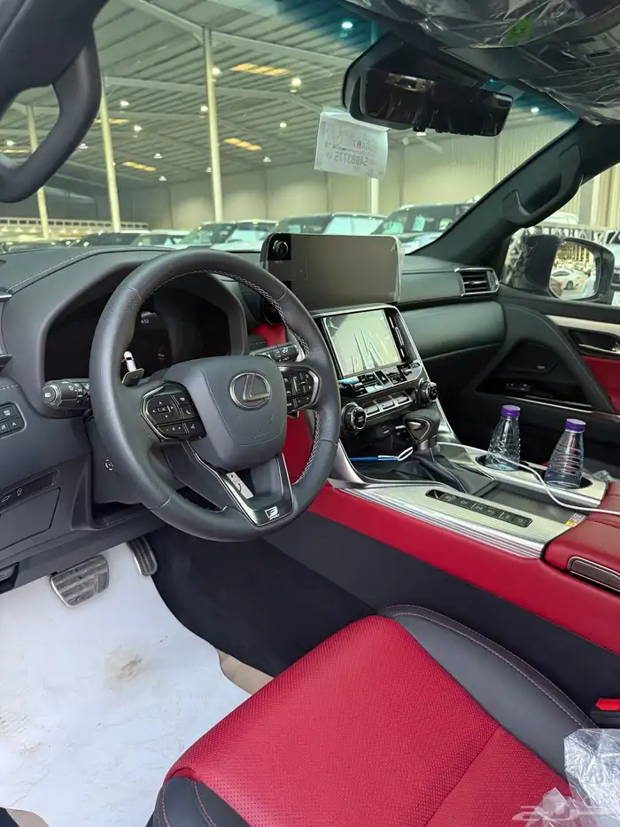 لكزس اف سبورت 2025 ابيض سعودي 3