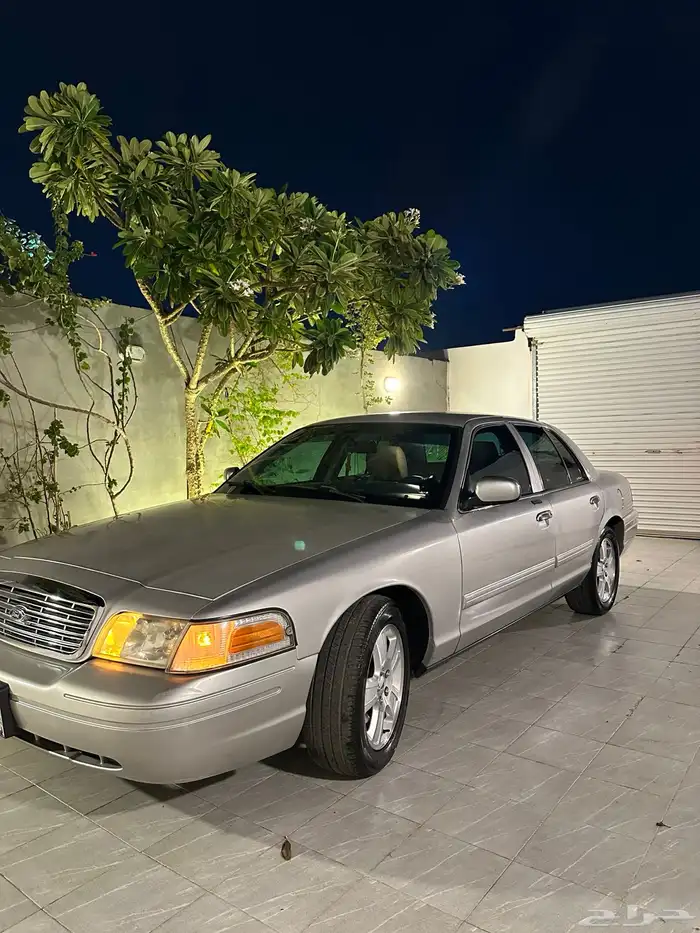 فورد فكتوريا 2011 نظيف جدا 6