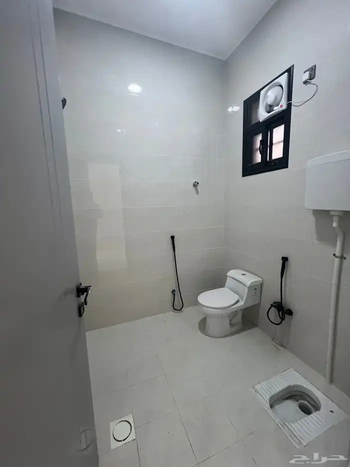 للبيع روف علوي فاخر شمال الخميس مخطط 6 بسعر حصري 13