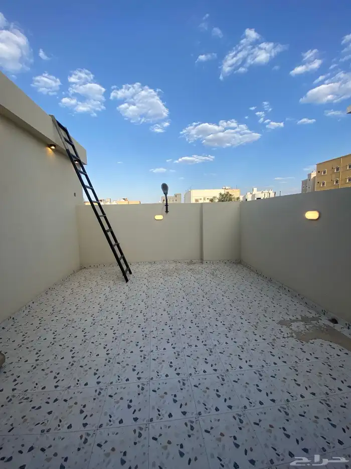 للبيع روف علوي مع ملحق تشطيب فاخر من 670 الف 27