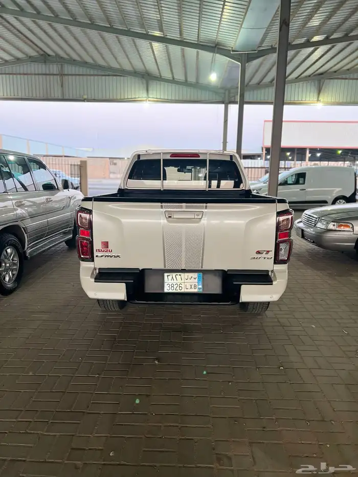 ايسوزو ديماكس GT 3