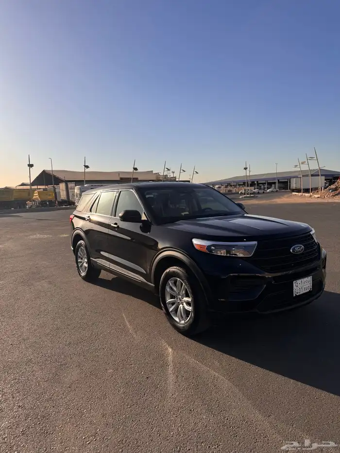 اكسبلورر 2021 نظيف V6 تنفس طبيعي دبل 1