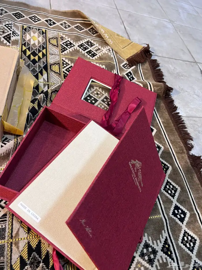 شنط هدايا واللبومات جميله بسعر اقل من الجمله -سبعه ونص قطعه 13