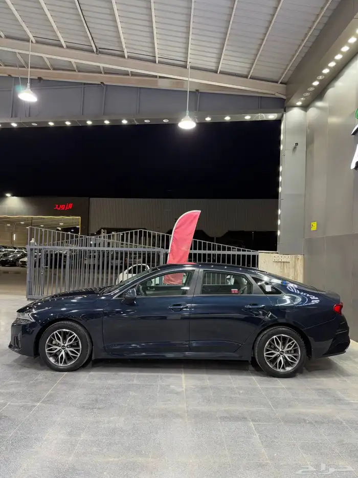 كيا K5 مطور 2021 كحلي لدى معرض(عبيد الرشيدي) 11