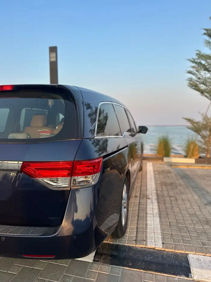 هوندا أوديسي (Honda Odyssey) 2015 7
