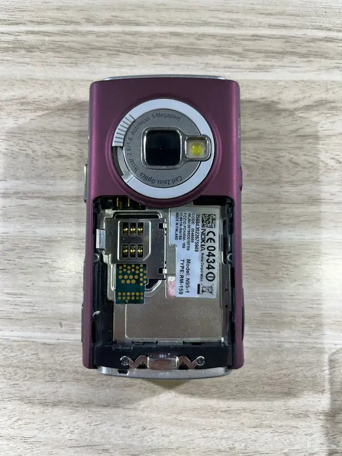 نوكيا N95 مخزن صناعه فنلندي 3