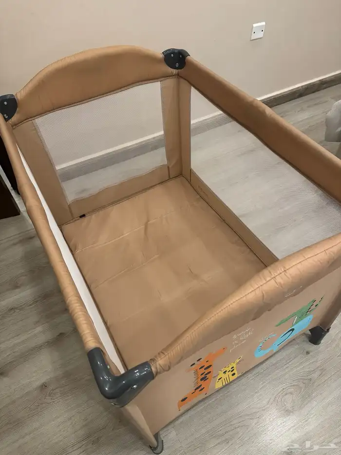 سرير اطفال متنقل للسفر 250 ريال 0