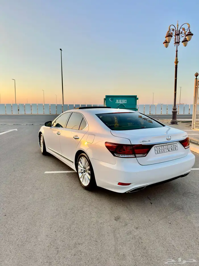 لكزس LS 460 2013 وارد عبداللطيف جميل شورت ( ممشى قليل) 6