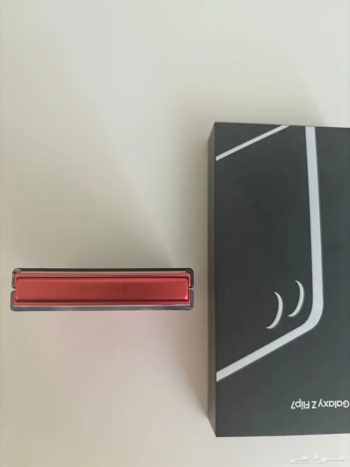 جوال سامسونج Z Flip 7 للبيع 6