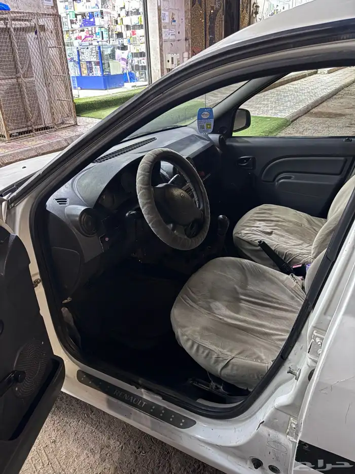 السلام وعليكم يوجد لدينا سياره ماركه رينو فان بضاعة سياره 1