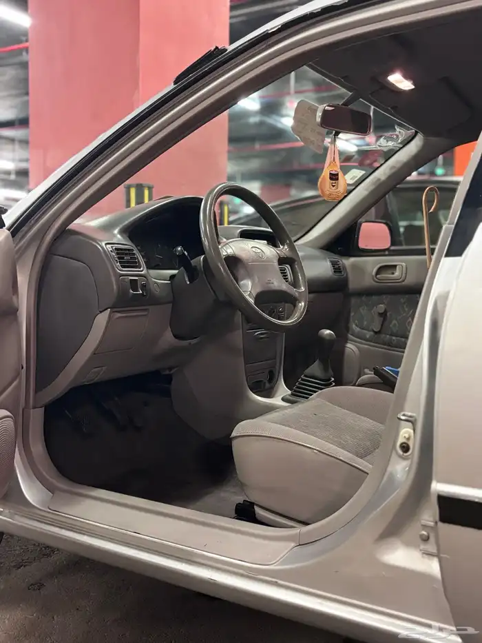 كورولا مخزنه مديل 99ماشية 86 الف 7